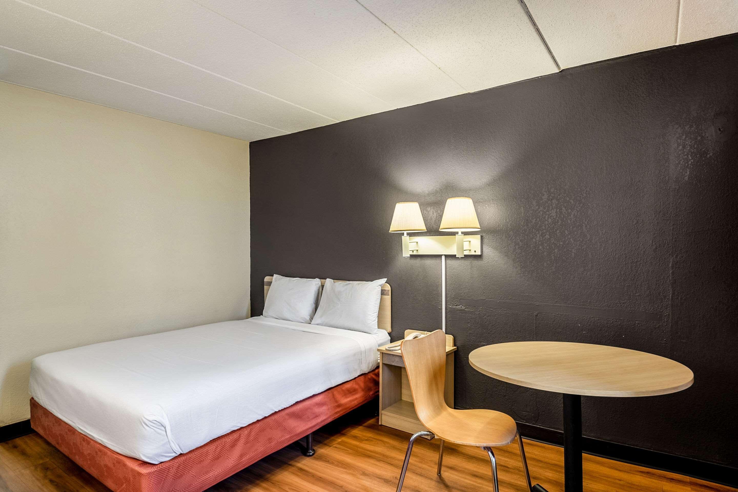 Rodeway Inn Dubuque Exteriér fotografie