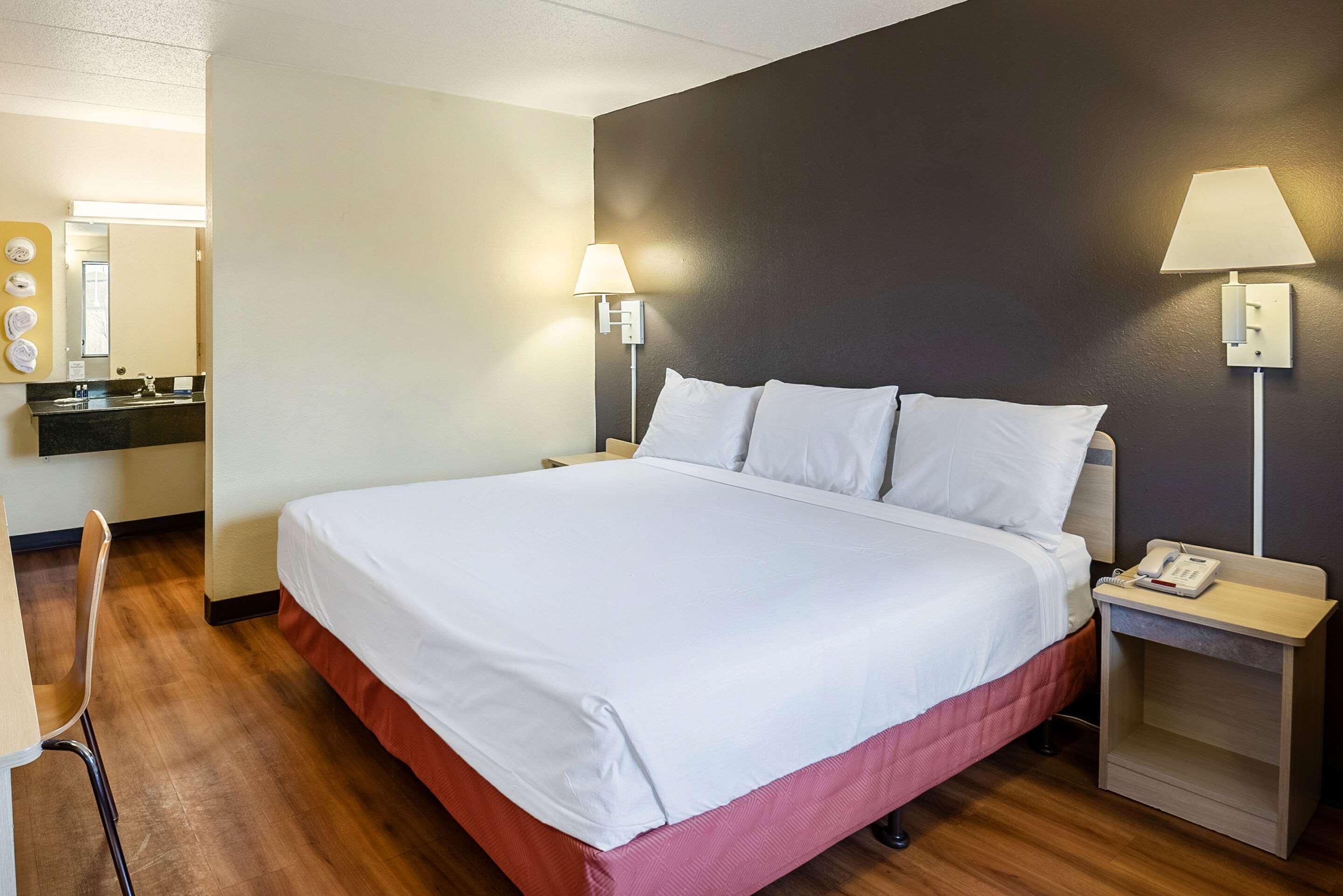 Rodeway Inn Dubuque Exteriér fotografie
